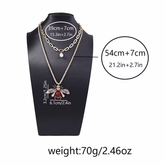 Gold and Red Bee🐝 Pendant Necklace - Picture 5 of 5